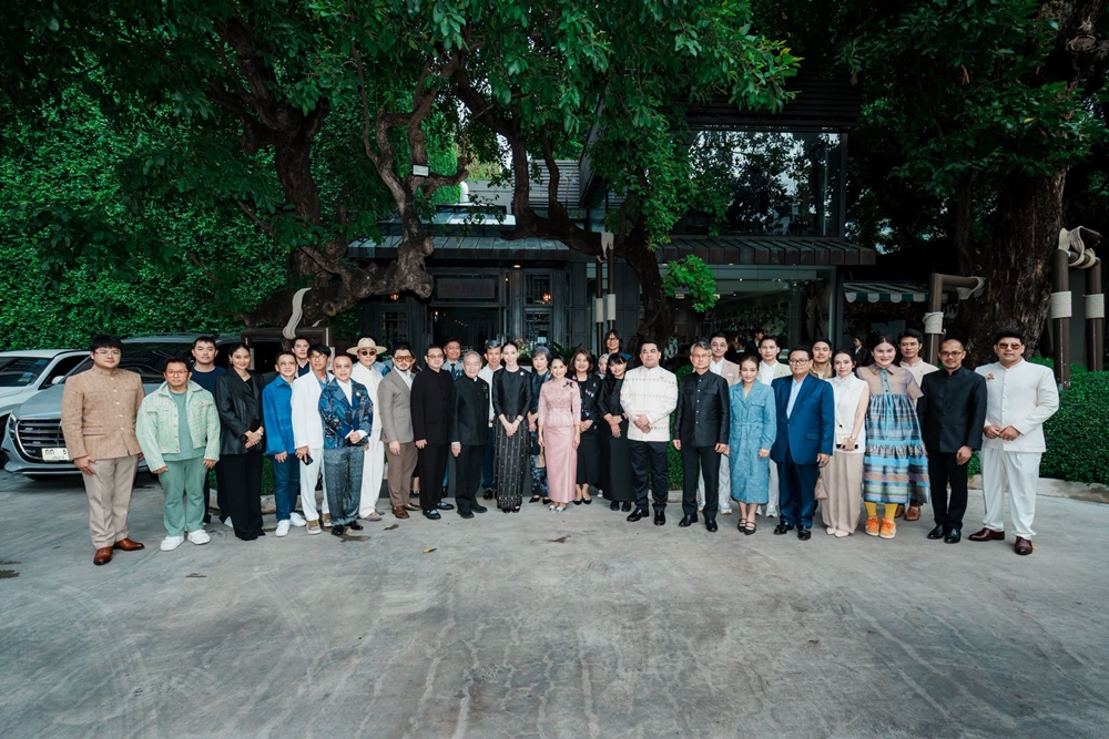 ชุดไทยพระราชนิยม’ สู่เวทีโลก