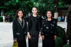ชุดไทยพระราชนิยม’ สู่เวทีโลก